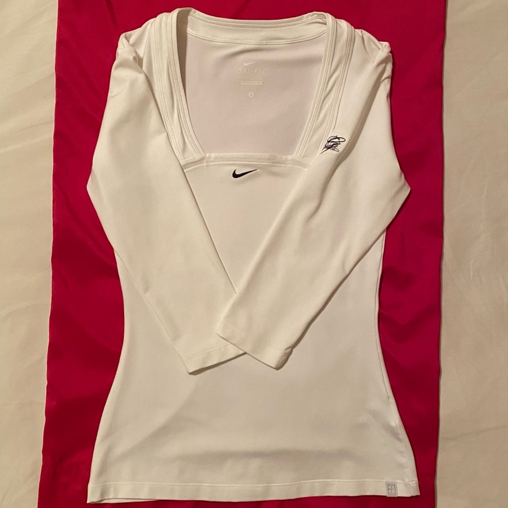 Nike 3/4 Sleeve Top